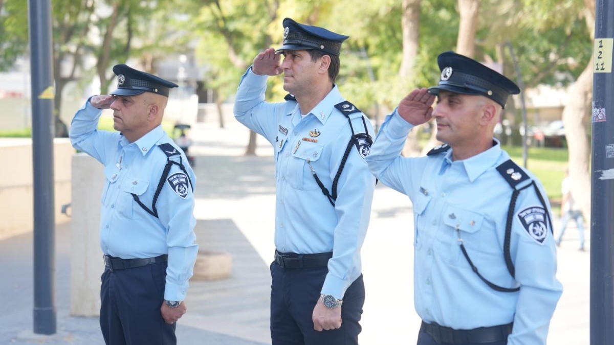 טקס מרגש בתחנת דימונה: פיקוד חדש ומחמאות ליחידות המחוז הדרומי