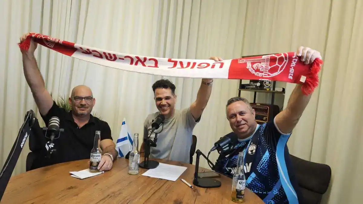 כפיר זפרני, אופיר כהן וארז דוד באולפן Spotcast של חדשות באר שבע והנגב מדברים על הפועל באר שבע